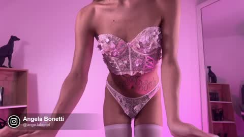 Angela Bonetti online show from 01-17-25, 04:17