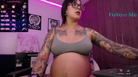 Angela online show from 04-01-26, 12:22