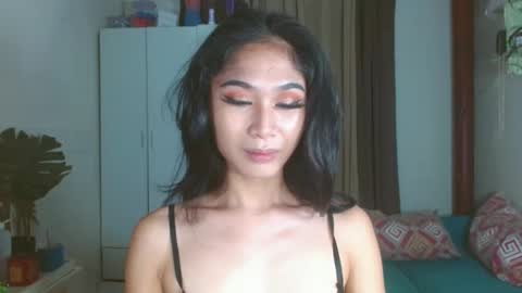 Snapshot of angela_mccollins chatting on 01-28-25, 09:19 angela online show from 01-28-25, 09:19