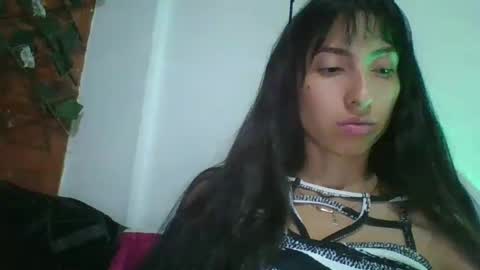 Snapshot of angela_mis chatting on 03-05-25, 04:13 Angela online show from 03-05-25, 04:13
