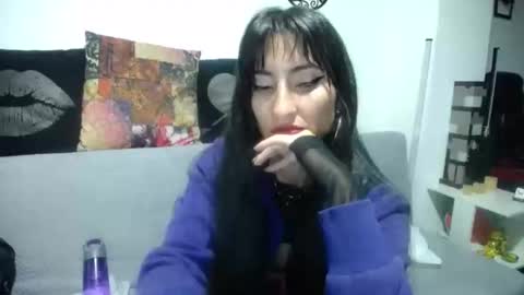 Snapshot of angela_mis chatting on 03-06-25, 05:03 Angela online show from 03-06-25, 05:03