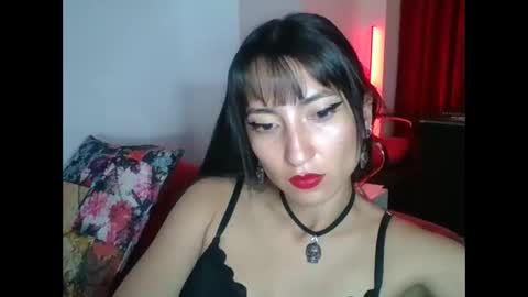 Snapshot of angela_mis chatting on 09-21-25, 05:25 Angela online show from 09-21-25, 05:25