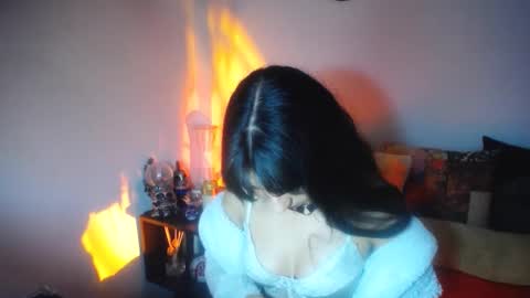 Snapshot of angela_mis chatting on 10-19-25, 01:50 Angela online show from 10-19-25, 01:50