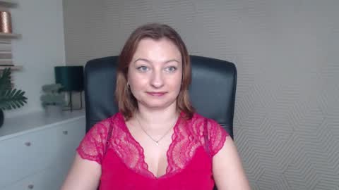 Angela online show from 11-03-25, 06:47