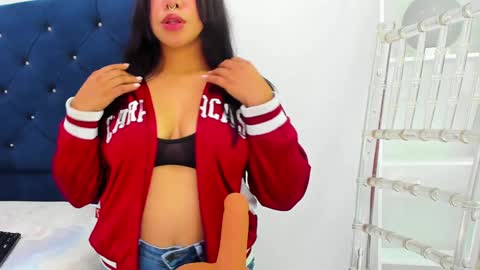 Angela online show from 01-14-25, 07:21