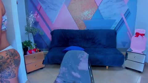 Snapshot of angelacoffee chatting on 01-16-25, 05:32 Angela online show from 01-16-25, 05:32