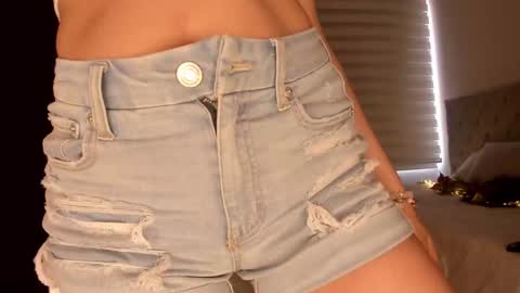 angelalovers online show from 12-27-24, 04:10