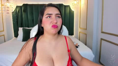 Snapshot of angelaluxi chatting on 12-04-24, 12:25 Angela online show from 12-04-24, 12:25