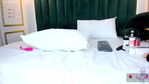 Snapshot of angelaluxi chatting on 01-24-25, 03:13 Angela online show from 01-24-25, 03:13