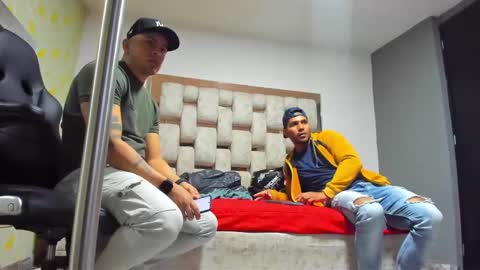 Snapshot of angelandchris chatting on 09-13-25, 12:16 Angel And Cris online show from 09-13-25, 12:16