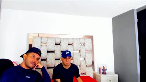 Snapshot of angelandchris chatting on 09-15-25, 12:27 Angel And Cris online show from 09-15-25, 12:27