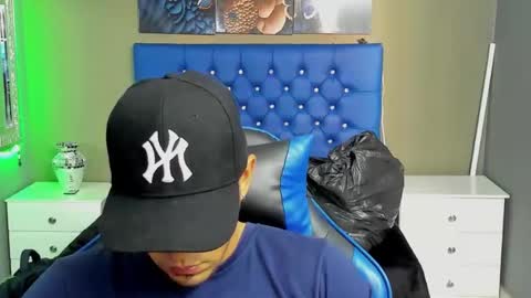 Snapshot of angelandchris chatting on 09-24-25, 11:57 Angel And Cris online show from 09-24-25, 11:57