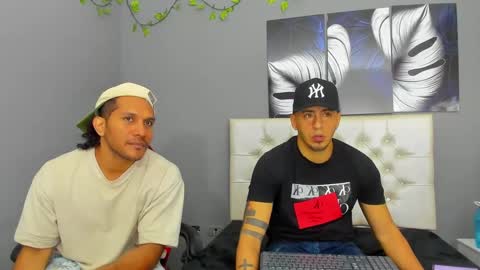 Snapshot of angelandchris chatting on 09-26-25, 01:15 Angel And Cris online show from 09-26-25, 01:15