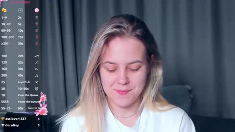 Darsi Anty online show from 11-14-25, 01:10