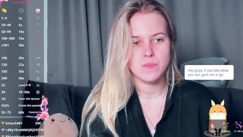 Darsi Anty online show from 11-23-25, 01:00