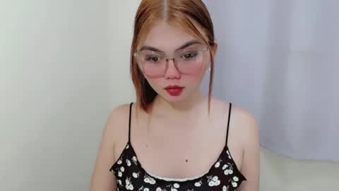 Snapshot of angelari_slut chatting on 10-19-25, 06:36 angelari_slut online show from 10-19-25, 06:36