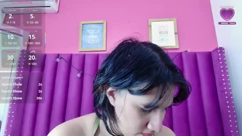 Snapshot of angelarumiee chatting on 11-25-25, 02:55 Angela online show from 11-25-25, 02:55