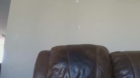 Snapshot of angelbabeyy chatting on 01-26-25, 12:54 Angel online show from 01-26-25, 12:54