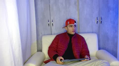 angelbacker22 online show from 01-20-25, 08:52