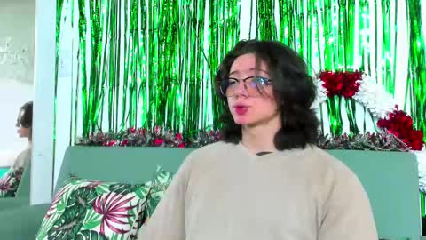 Angel Bennet online show from 12-21-24, 03:36