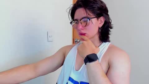 Angel Bennet online show from 11-16-25, 06:13