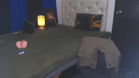 Angel online show from 01-26-25, 01:41