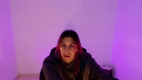 angele online show from 02-05-26, 08:35