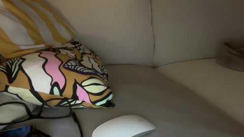 AngelHarly online show from 10-29-25, 11:17