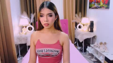 MISS PAU online show from 10-04-25, 02:04