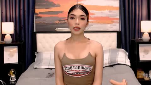 MISS PAU online show from 11-21-25, 09:41