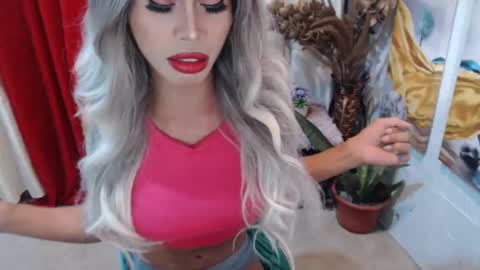 Snapshot of angelic_face_808 chatting on 02-07-25, 01:58 DIVINE ANGEL online show from 02-07-25, 01:58