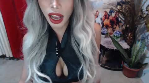 Snapshot of angelic_face_808 chatting on 02-14-25, 10:07 DIVINE ANGEL online show from 02-14-25, 10:07