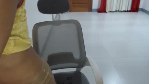 Snapshot of angelic_face_808 chatting on 09-12-25, 10:26 DIVINE ANGEL online show from 09-12-25, 10:26