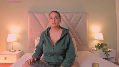 Angelica Cross online show from 02-01-26, 12:04