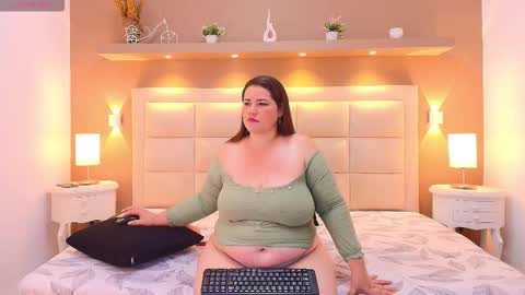 Snapshot of angelicamason chatting on 11-28-25, 08:22 Angelica online show from 11-28-25, 08:22