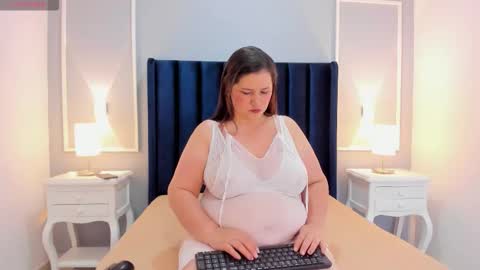 Snapshot of angelicamason chatting on 12-14-25, 01:05 Angelica online show from 12-14-25, 01:05