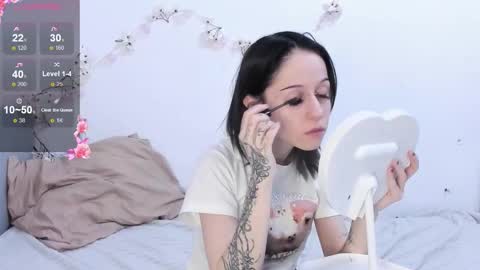 Snapshot of angelicheartt chatting on 02-20-26, 09:15 angelicheartt online show from 02-20-26, 09:15