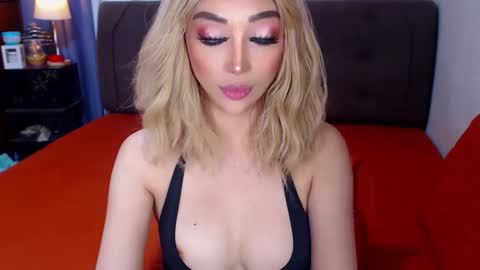 MS. AMALIA online show from 12-02-25, 04:40