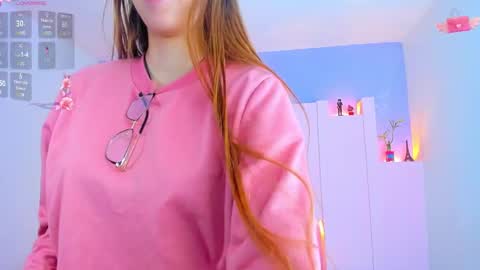 Snapshot of angelikarose1 chatting on 01-15-25, 03:11 Angelika Rose online show from 01-15-25, 03:11
