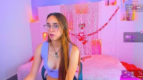Snapshot of angelikarose1 chatting on 02-15-25, 09:49 Angelika Rose online show from 02-15-25, 09:49