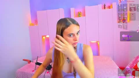 Snapshot of angelikarose1 chatting on 02-19-25, 04:12 Angelika Rose online show from 02-19-25, 04:12