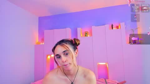 Snapshot of angelikarose1 chatting on 02-19-25, 10:23 Angelika Rose online show from 02-19-25, 10:23