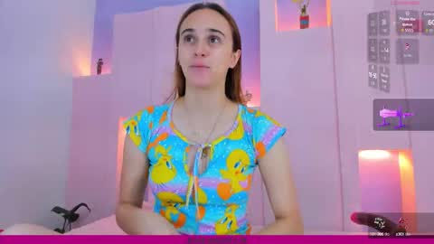 Snapshot of angelikarose1 chatting on 09-26-25, 02:26 Angelika Rose online show from 09-26-25, 02:26