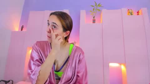 Snapshot of angelikarose1 chatting on 09-30-25, 03:11 Angelika Rose online show from 09-30-25, 03:11