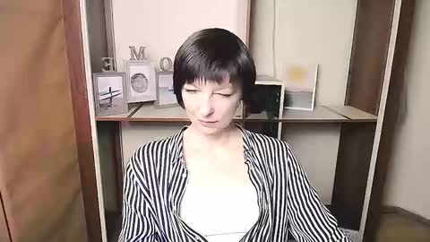 Angelina online show from 02-21-26, 10:16