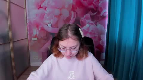 Snapshot of angelinalow chatting on 03-12-25, 06:40 AngelinaLow online show from 03-12-25, 06:40