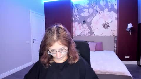 Snapshot of angelinalow chatting on 09-08-25, 06:29 AngelinaLow online show from 09-08-25, 06:29