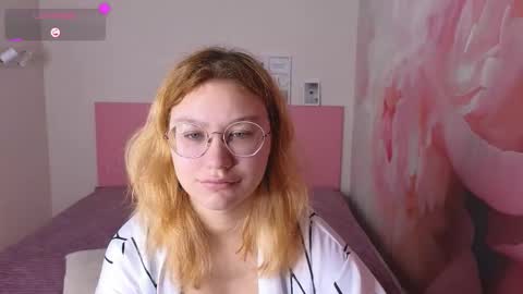 AngelinaLow online show from 02-01-26, 06:34