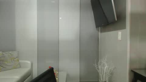 angelinna_12 online show from 10-10-25, 04:33