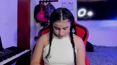 ANGELIQUE DUBOIS online show from 02-25-26, 07:56